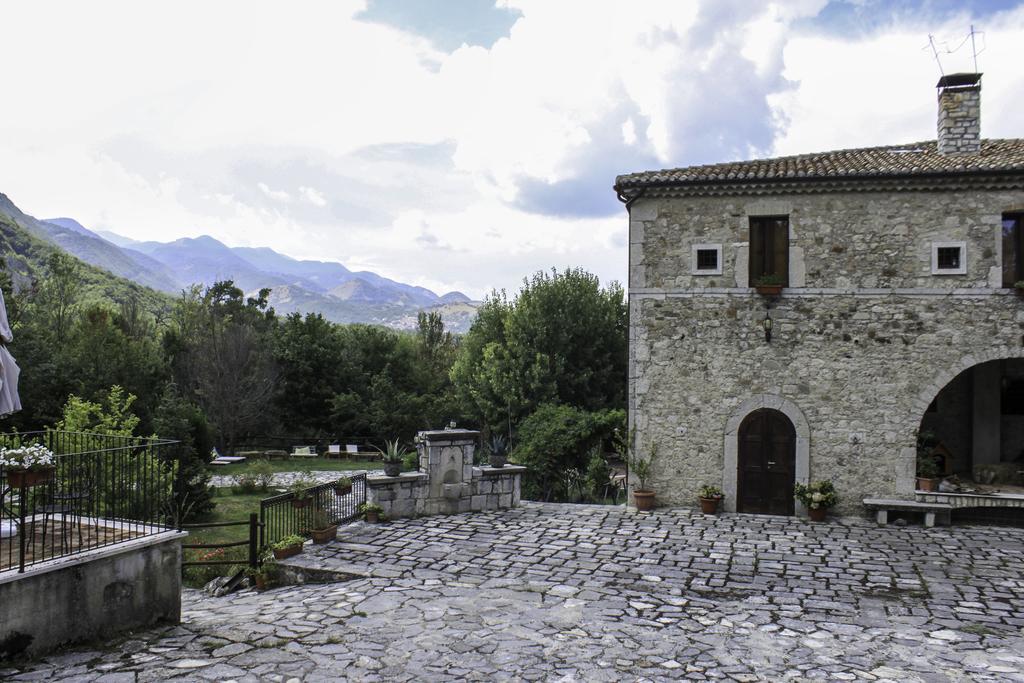 Gasthaus Country House Casale Kolidur Guardiaregia Exterior foto