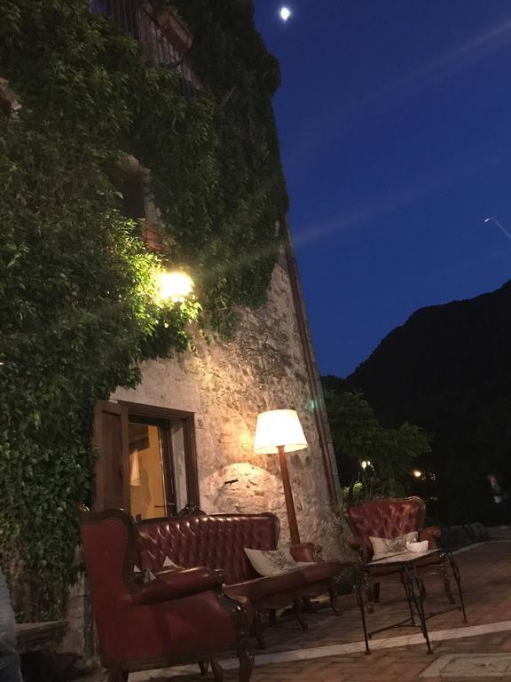 Gasthaus Country House Casale Kolidur Guardiaregia Exterior foto